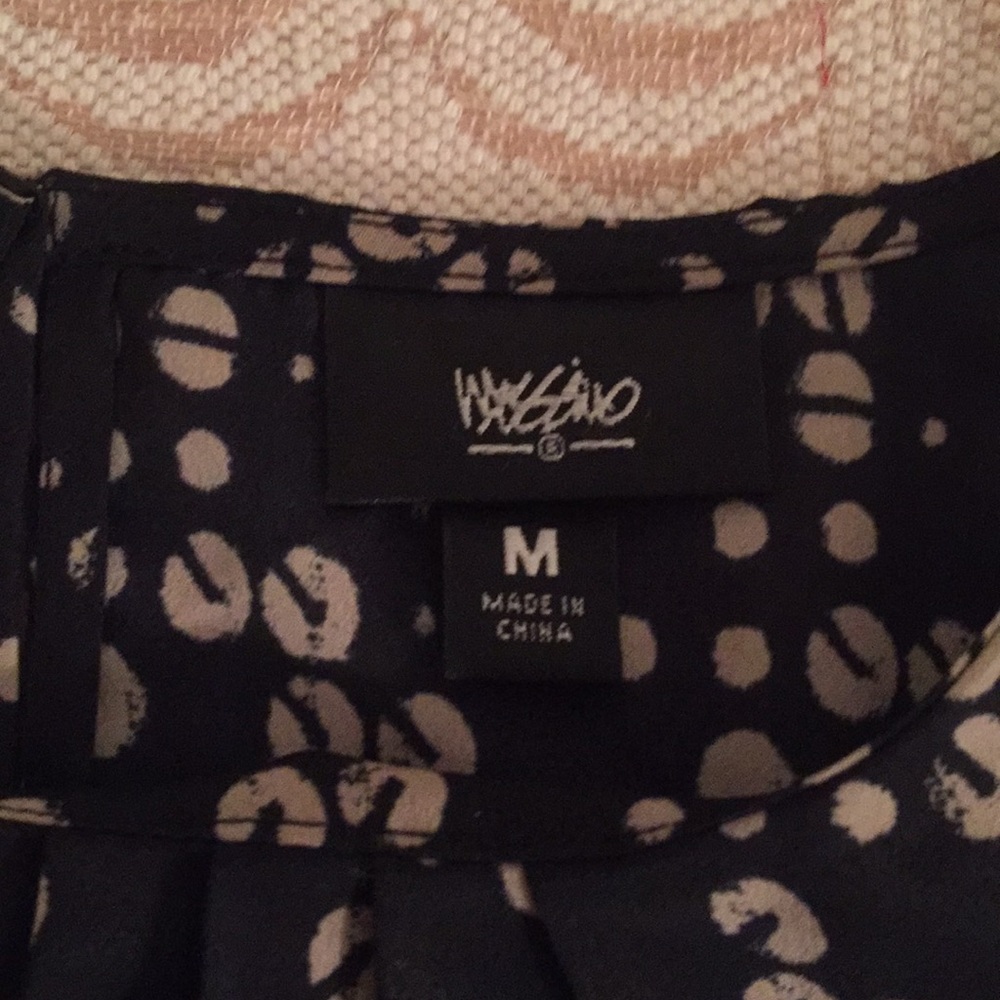 Mossimo blouse - Picture 4 of 7